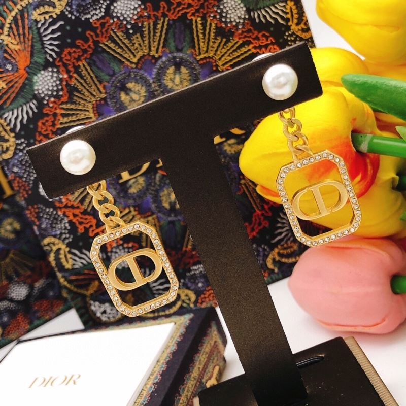 chr1st1an D10r earrings